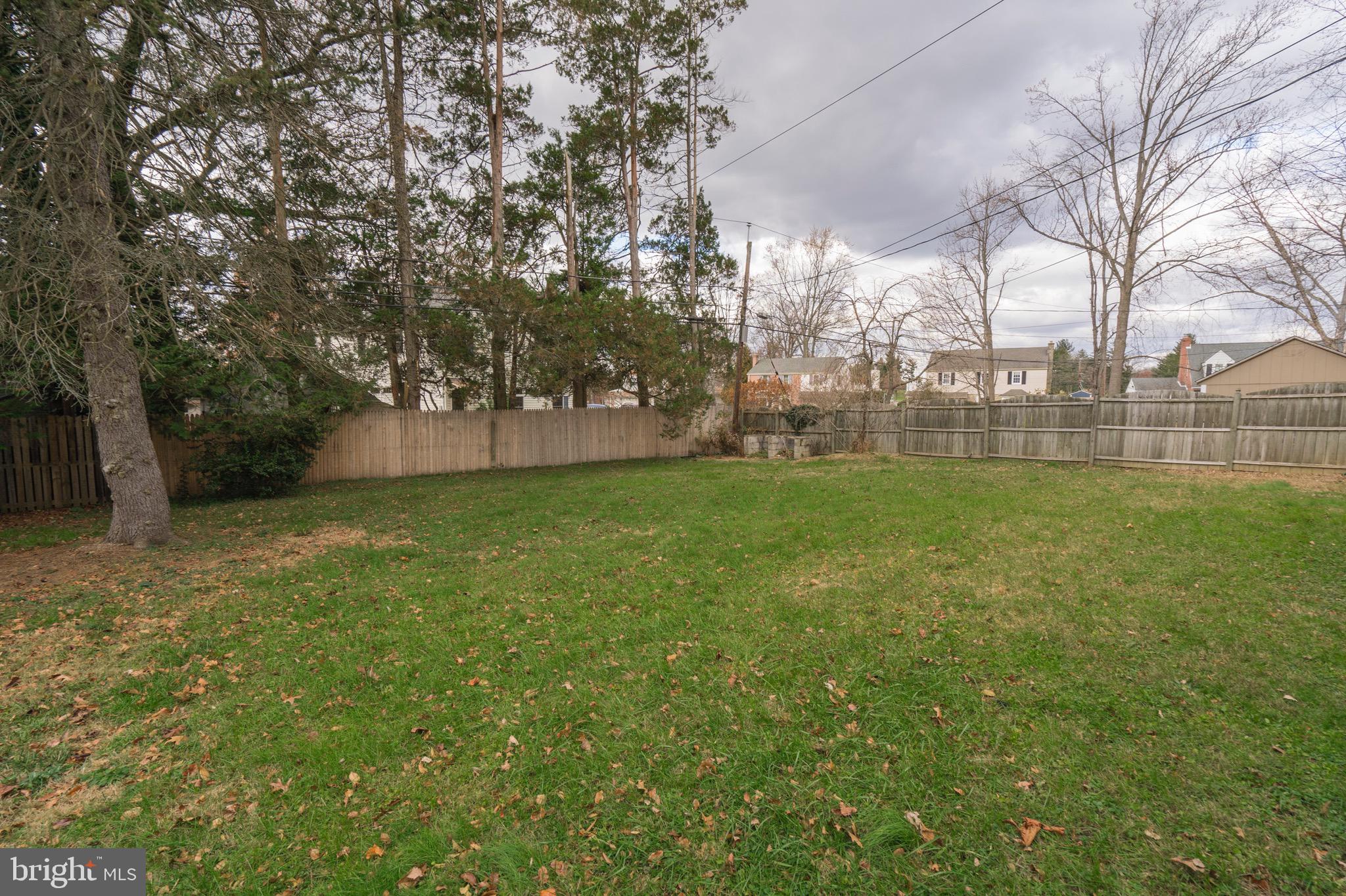 303 Willow Road Oreland, PA 19075 - Photo 5 of 27 Gallery Image 5