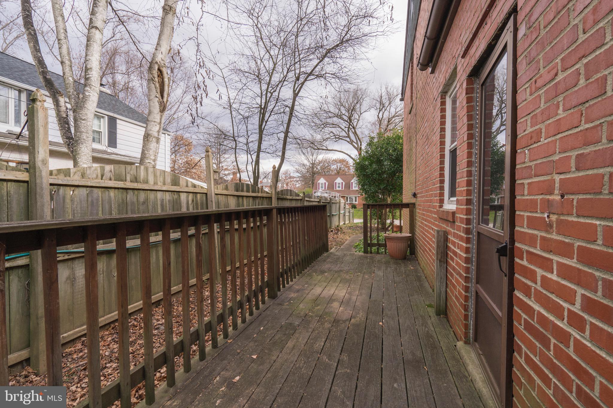 303 Willow Road Oreland, PA 19075 - Photo 7 of 27 Side deck