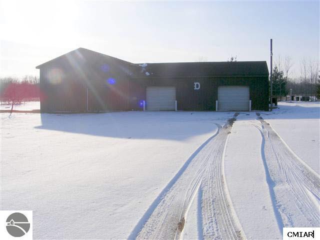 3620 Miner Road Crystal, MI 48818 - Photo 7 of 7 1771019-6.JPG