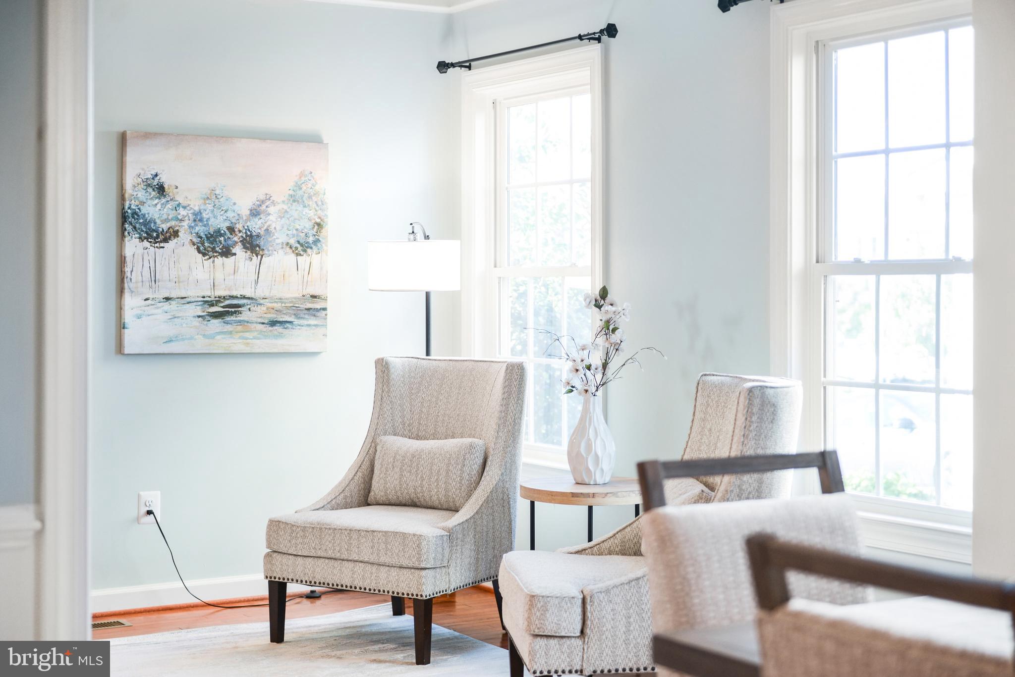 9168 Bealls Farm Road Frederick, MD 21704 - Photo 2 of 88 Bright living room