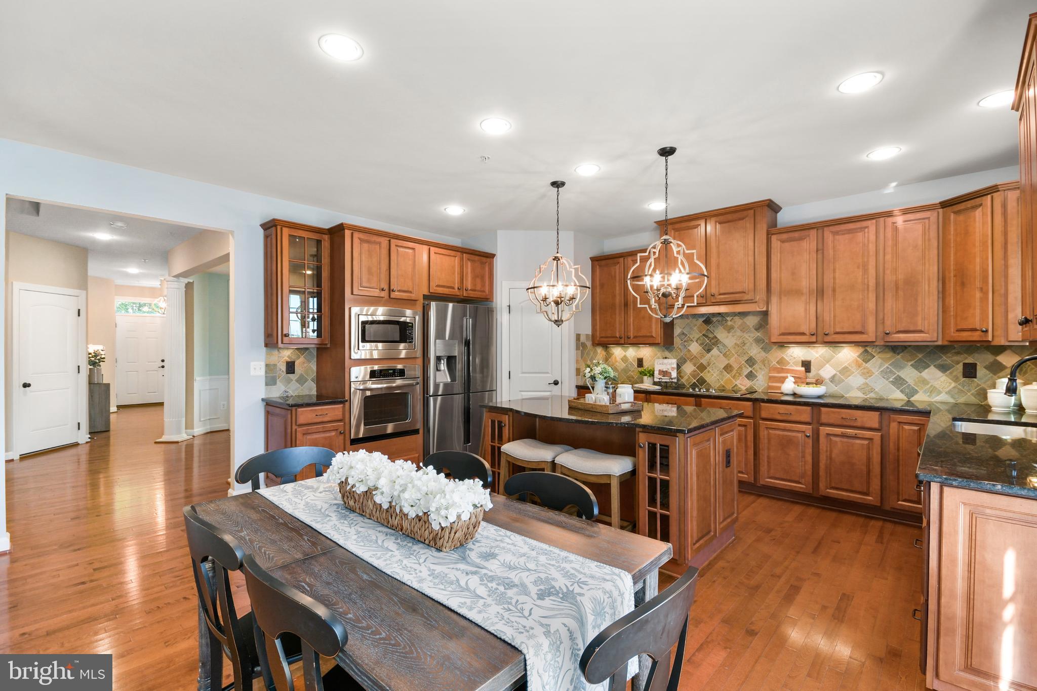 9168 Bealls Farm Road Frederick, MD 21704 - Photo 5 of 88 Large kitchen w/ walk in pantry