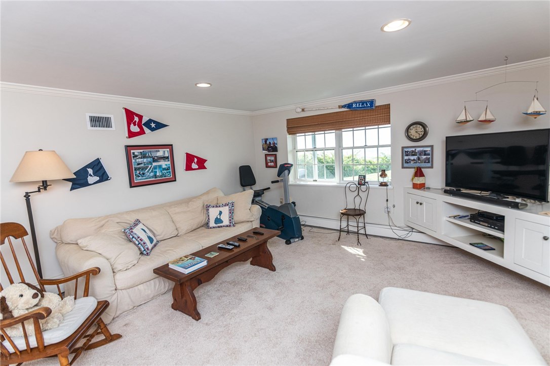 925 Coast Guard Road Block Island, RI 02807 - Photo 22 of 23 Gallery Image 22