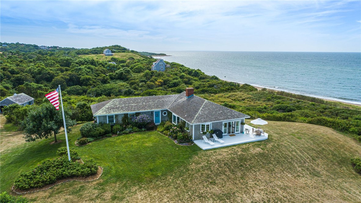 925 Coast Guard Road Block Island, RI 02807 - Photo 4 of 23 Gallery Image 4