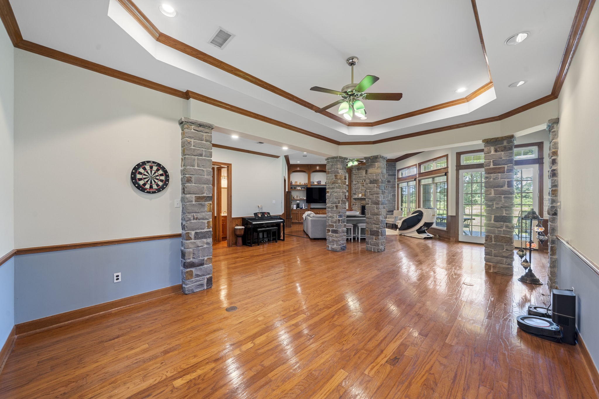 35111 Tompkins Road Hempstead, TX 77445 - Photo 11 of 50 a living room with furniture and a large window