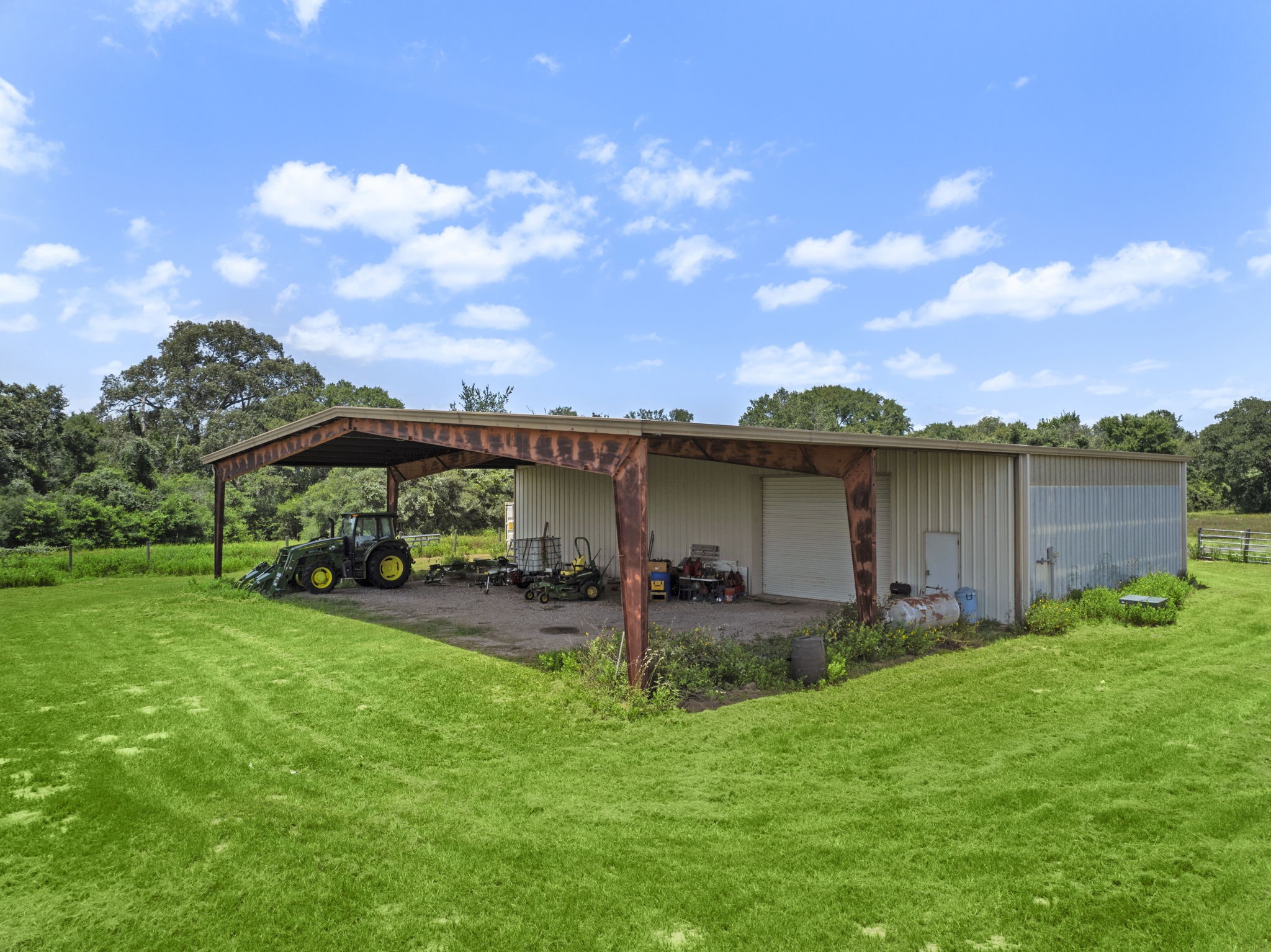 35111 Tompkins Road Hempstead, TX 77445 - Photo 38 of 50 a view of a yard with patio