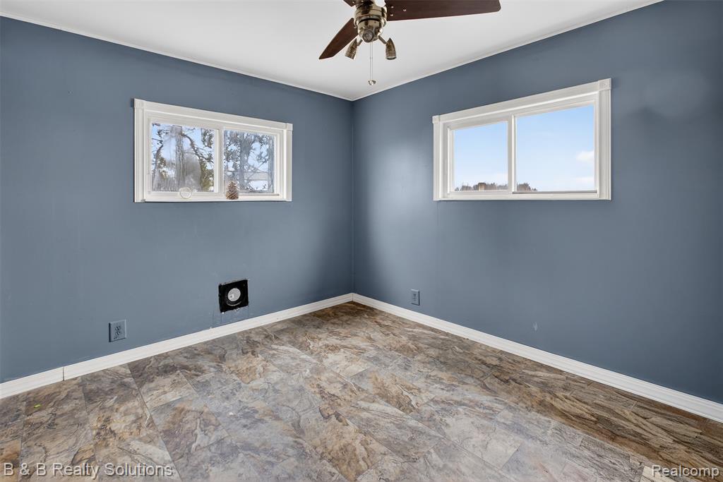 6946 Clifford Road Marlette, MI 48453 - Photo 16 of 25