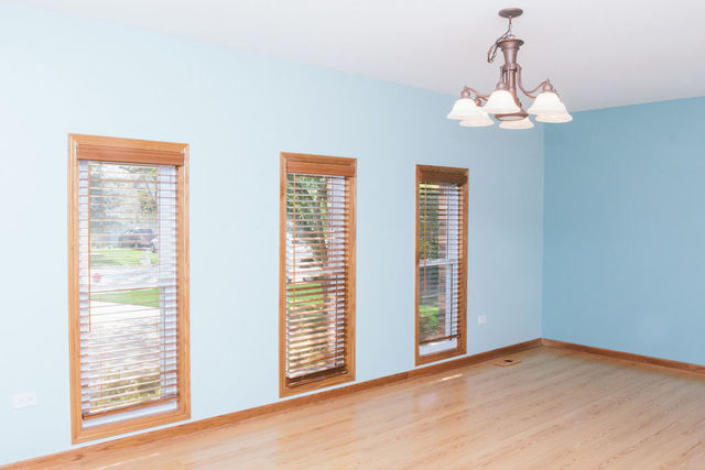 222 Vermont Road Frankfort, IL 60423 - Photo 2 of 47