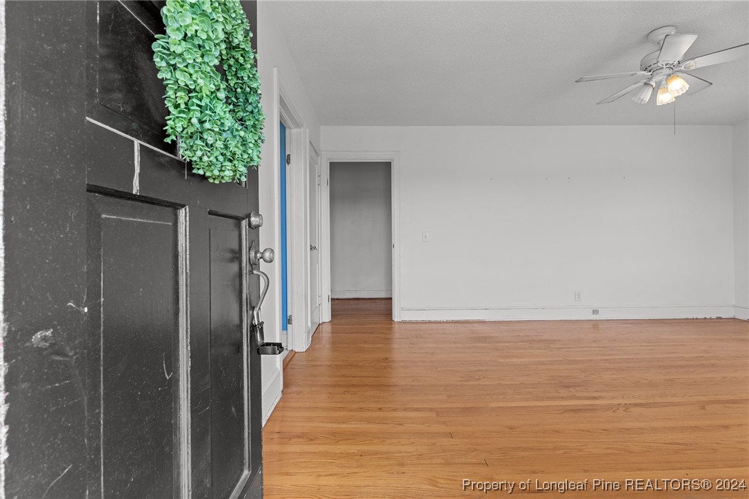 430 Simmons Road Clinton, NC 28328 - Photo 3 of 30 a view of a hallway with a small space