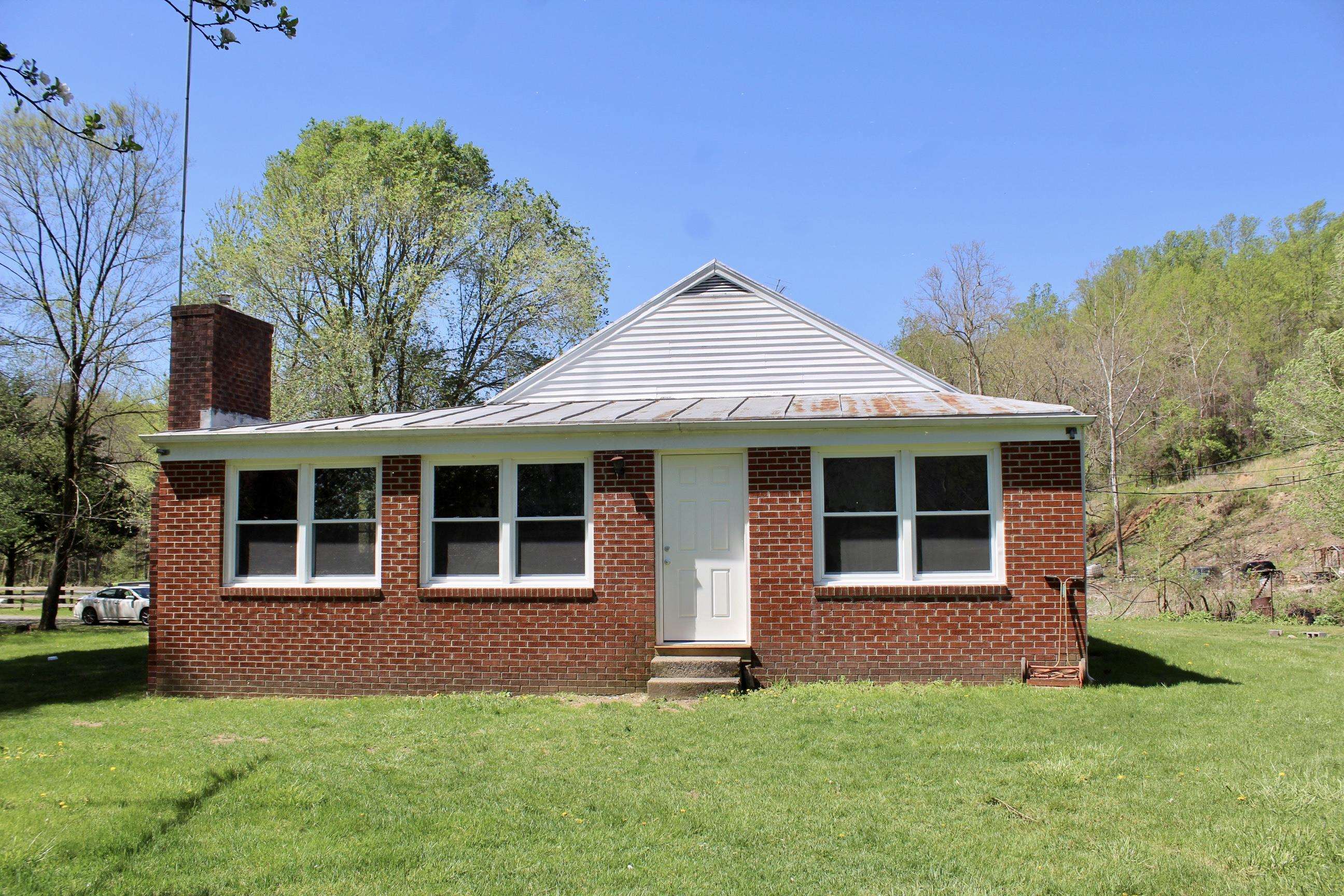4131 Jollett Road Elkton, VA 22827 - Photo 5 of 18 Gallery Image 5