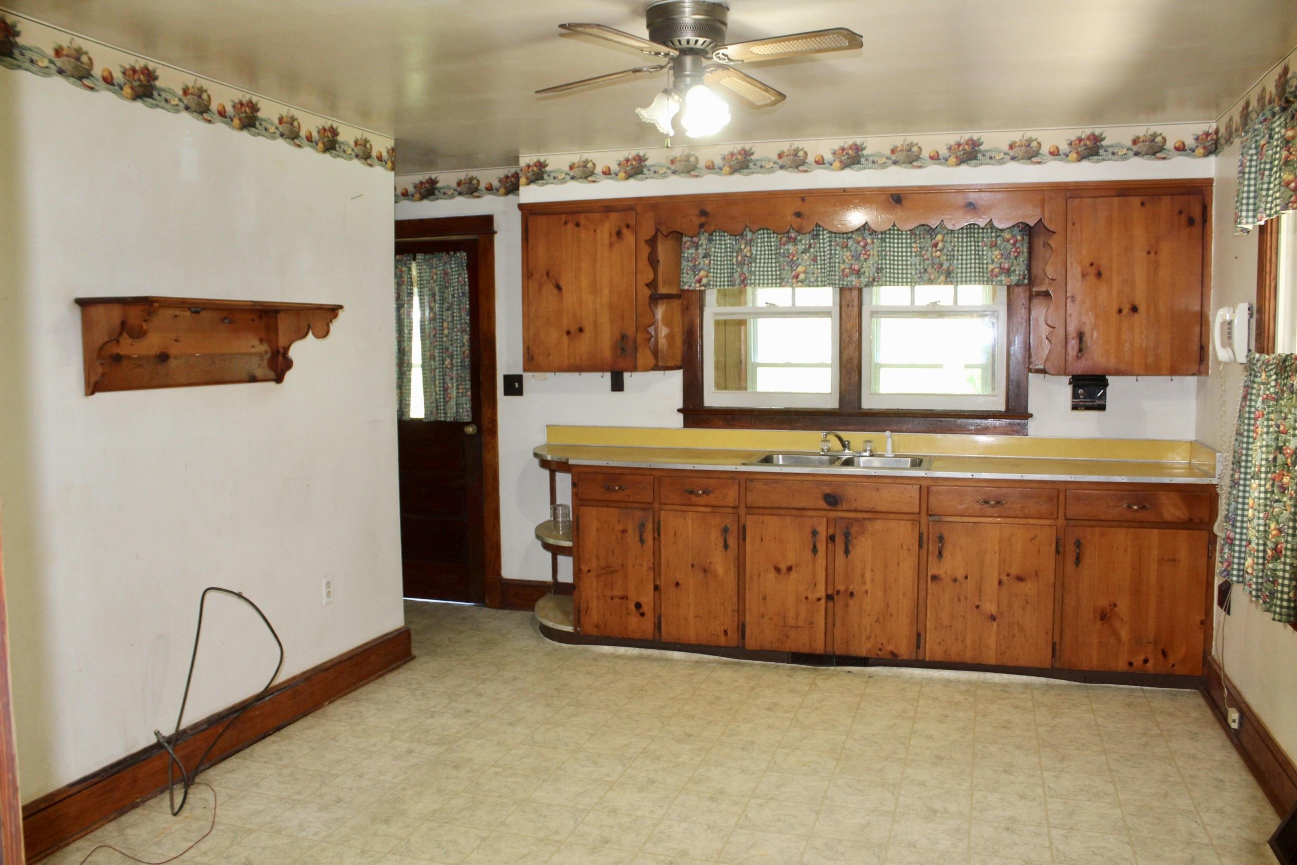 4131 Jollett Road Elkton, VA 22827 - Photo 8 of 18 Gallery Image 8