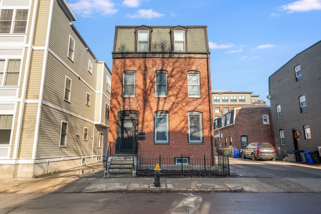 874 East 2nd Street, Unit 1 Boston, MA 02127 - Photo 8 of 10 a front view of a building