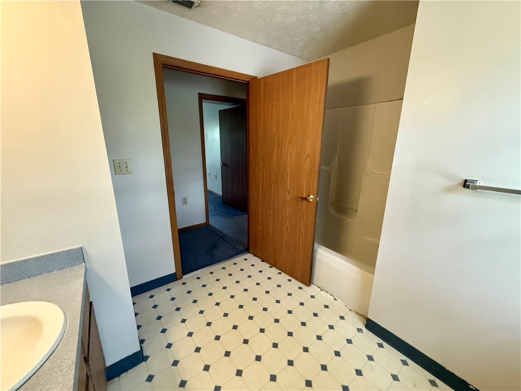 3435 Marshall Road Dayton, OH 45429 - Photo 23 of 94