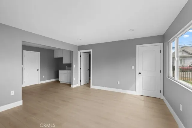 $1,549,000 | 943 North Washington Place, Long Beach, CA 90813