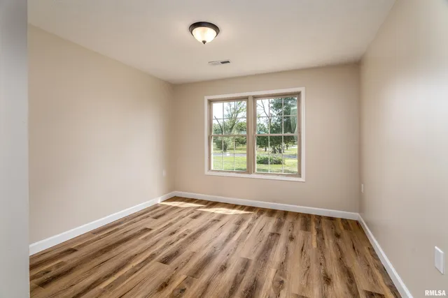 $267,500 | 12852 Quarter Horse Road, Marion, IL 62959