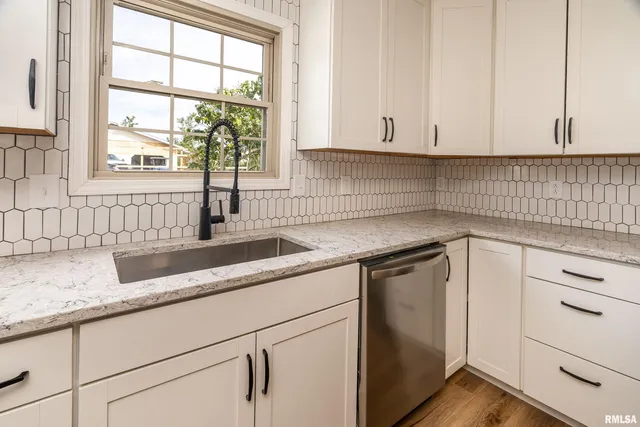 $267,500 | 12852 Quarter Horse Road, Marion, IL 62959