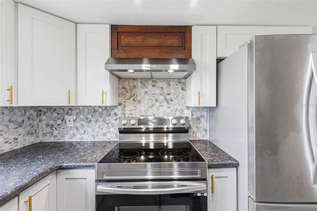 5440 Quist Drive Port Richey, FL 34668 - Photo 11 of 55