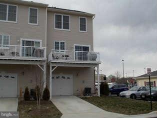 25412 South Riding Boulevard South Riding, VA 20152 - Photo 16 of 17 Exterior (Rear)