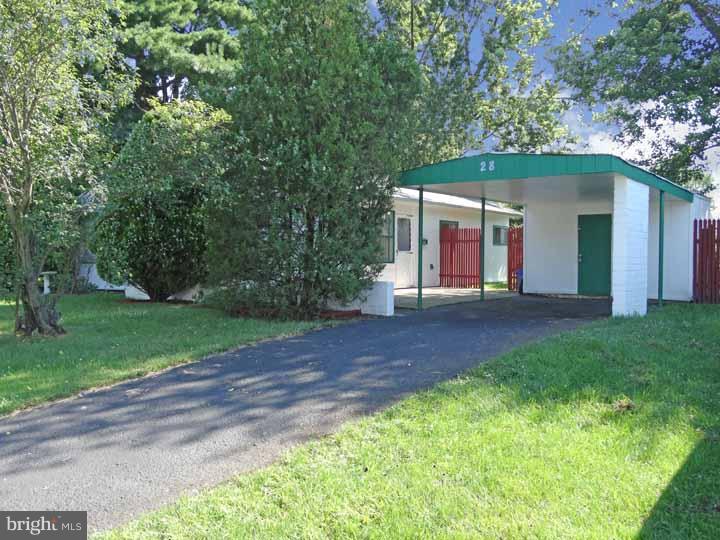 28 Border Rock Road Levittown, PA 19057 - Photo 1 of 17 Gallery Image 1