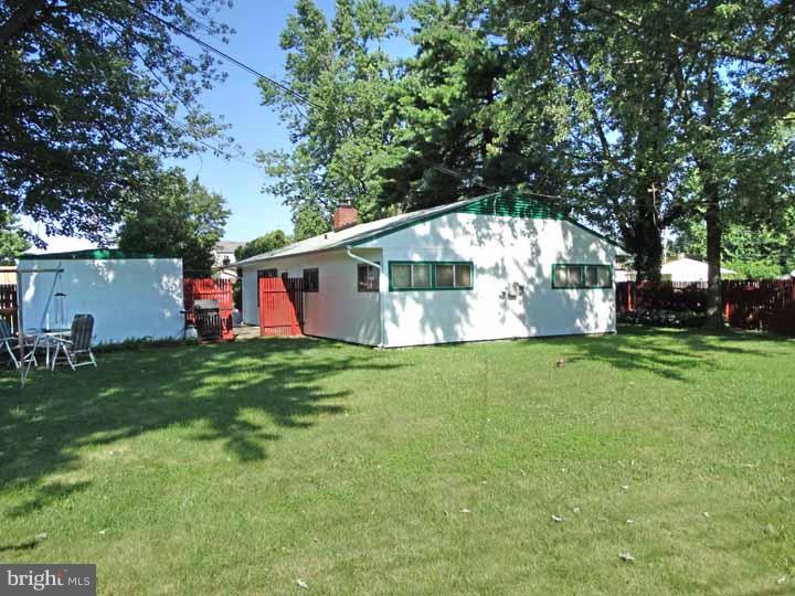 28 Border Rock Road Levittown, PA 19057 - Photo 16 of 17 Gallery Image 16