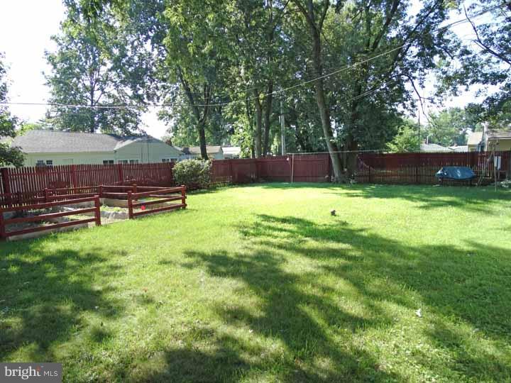 28 Border Rock Road Levittown, PA 19057 - Photo 17 of 17 Gallery Image 17