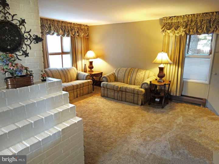 28 Border Rock Road Levittown, PA 19057 - Photo 8 of 17 Gallery Image 8