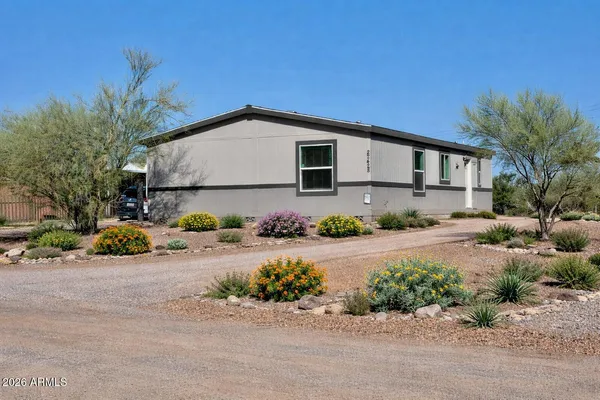 a house view with a outdoor space
