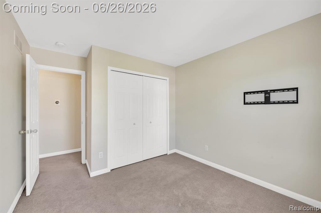 126 Eagle Ridge Road Lake Orion, MI 48360 - Photo 16 of 29