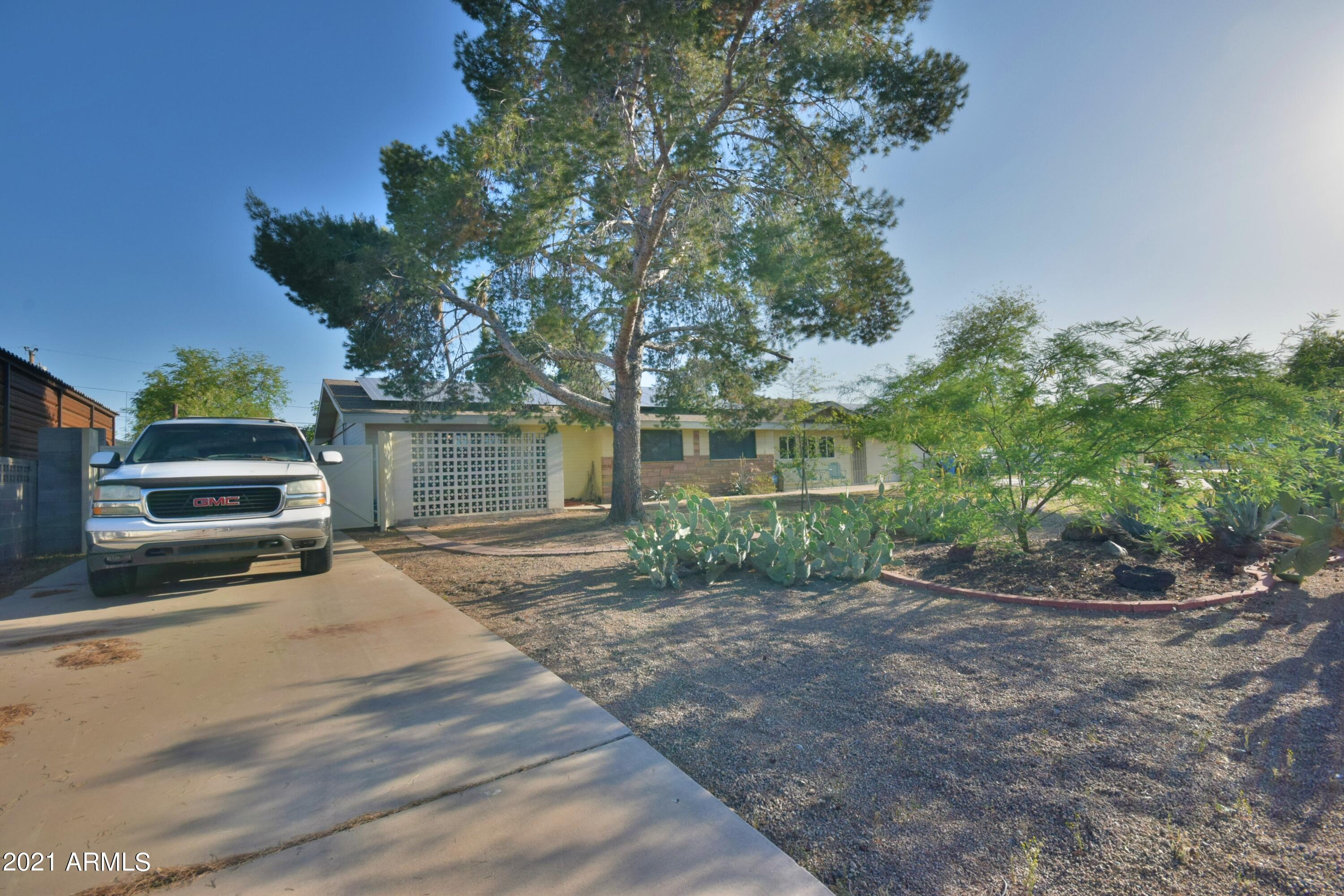 3105 East Bloomfield Road Phoenix, AZ 85032 - Photo 4 of 55 DSC_0843