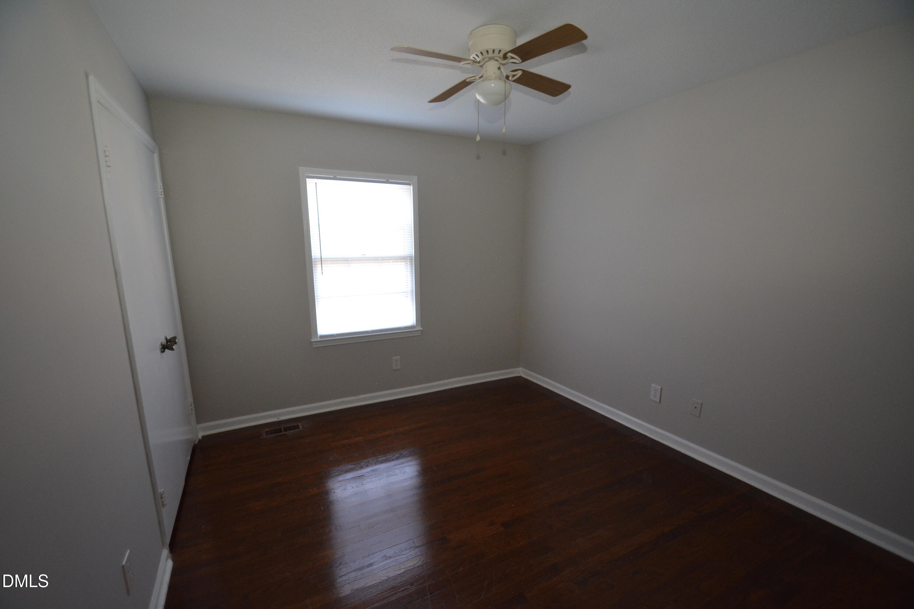 508 Rippling Stream Road Durham, NC 27704 - Photo 9 of 15 DSC_0058