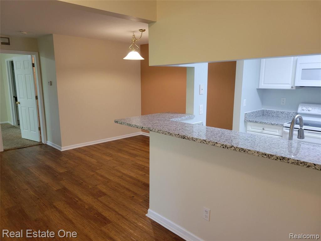 3562 Tremonte Circle, Unit 127 Rochester, MI 48306 - Photo 6 of 28