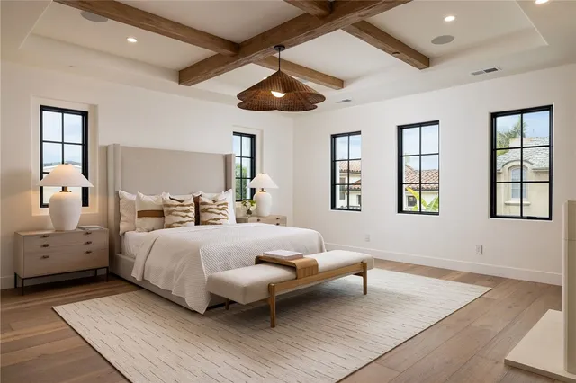 $11,250,000 | 208 Via Palermo, Newport Beach, CA 92663