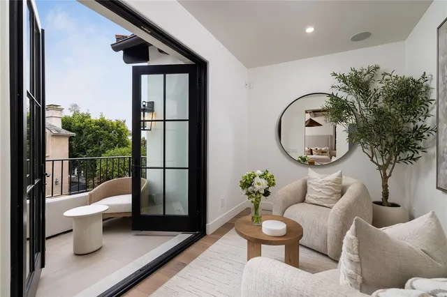 $11,250,000 | 208 Via Palermo, Newport Beach, CA 92663