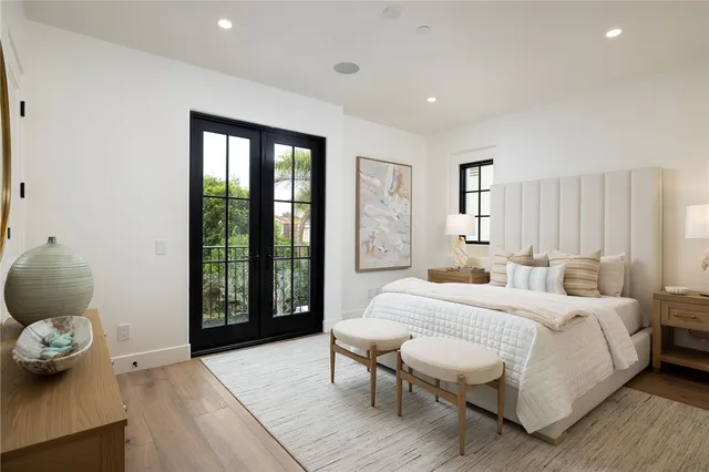 $11,250,000 | 208 Via Palermo, Newport Beach, CA 92663