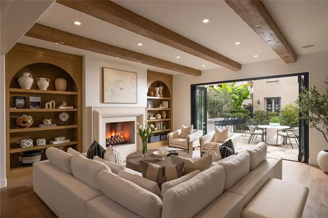 $11,250,000 | 208 Via Palermo, Newport Beach, CA 92663