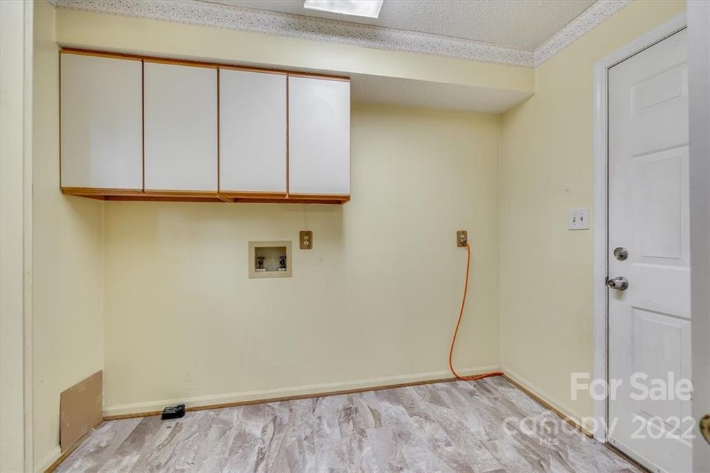 6036 Agate Court Tega Cay, SC 29708 - Photo 13 of 44 a view of an empty room