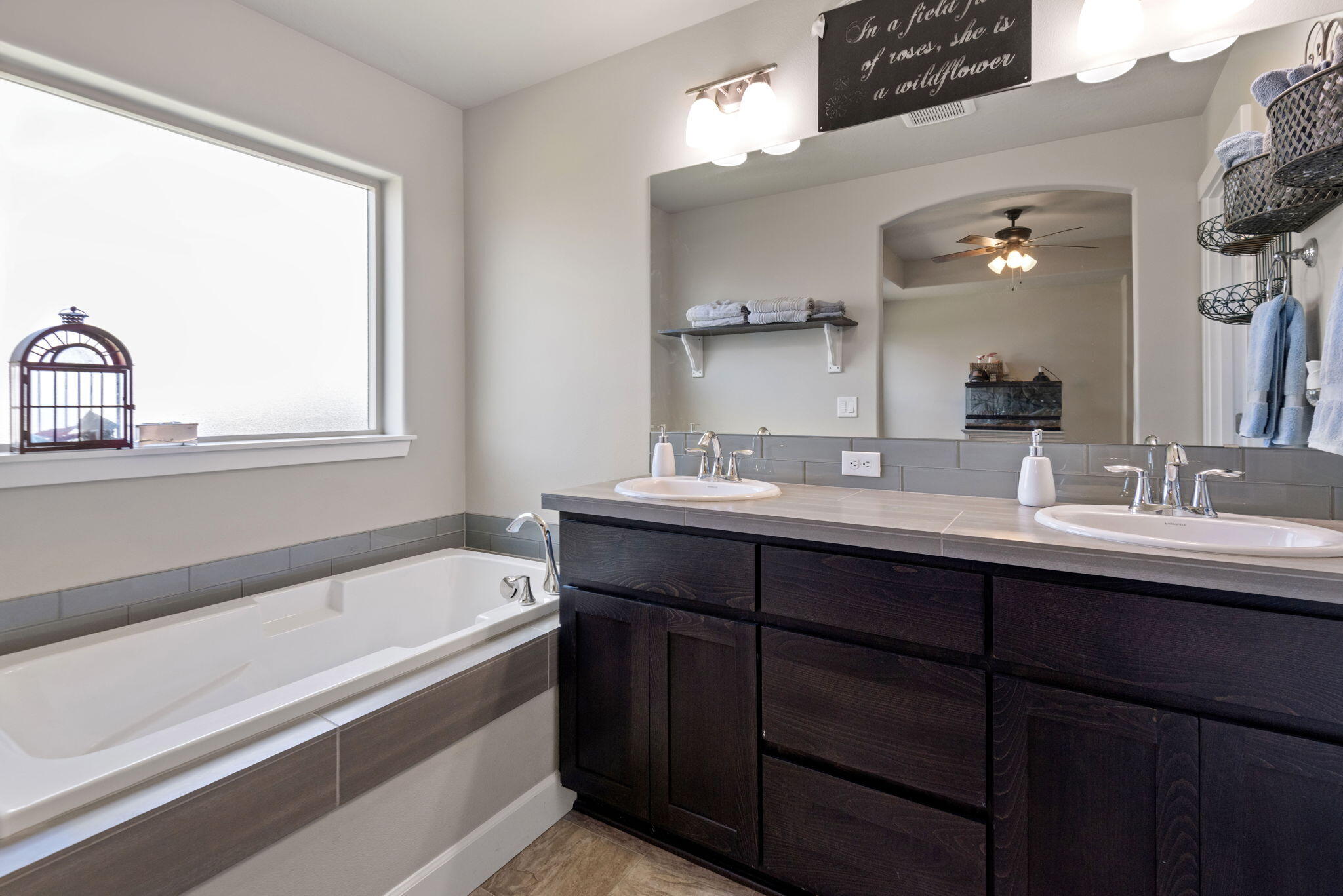 2395 Southwest Newberry Loop Redmond, OR 97756 - Photo 7 of 16 7-web-or-mls-DSC_4152