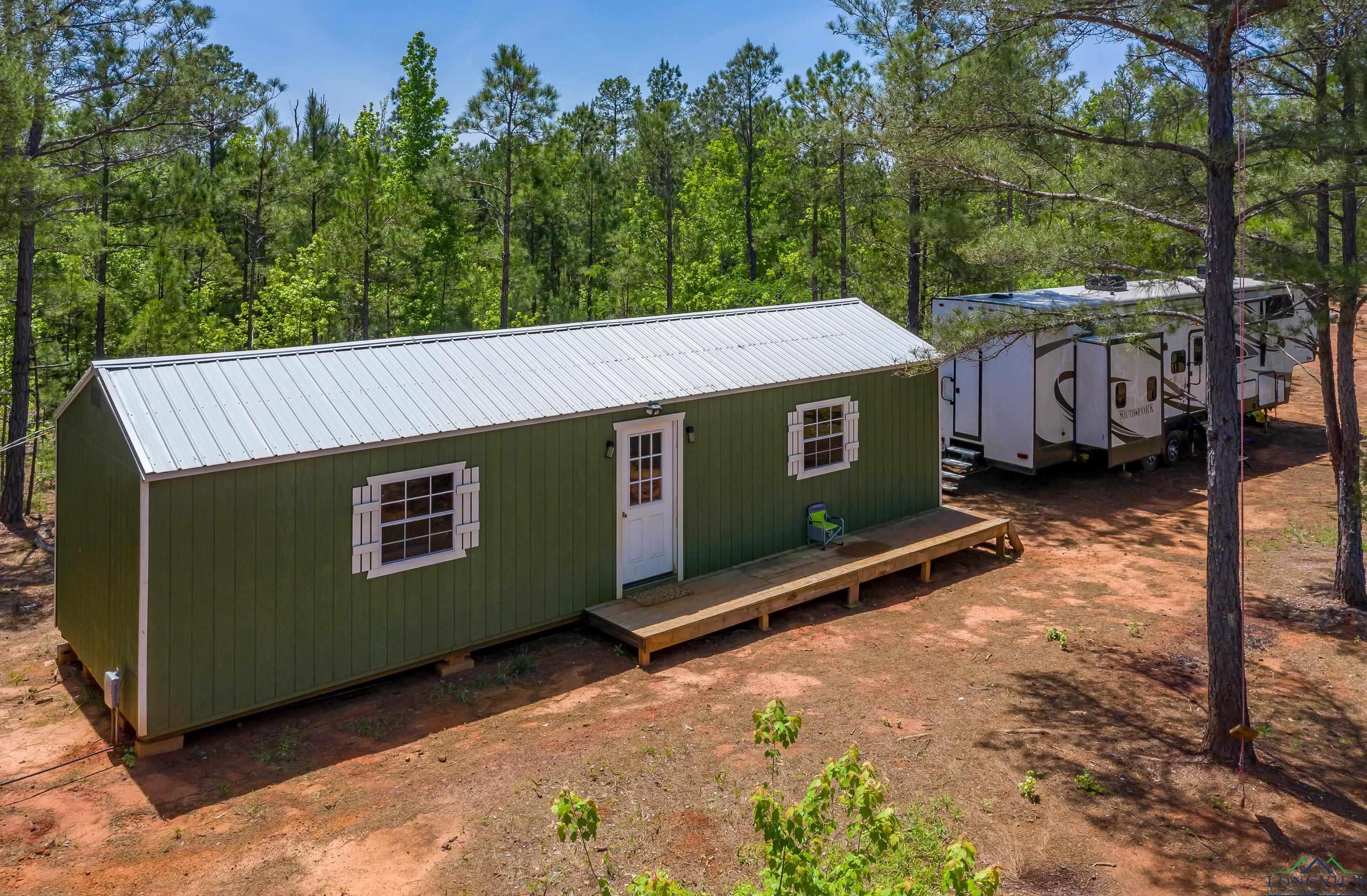6139 Periwinkle Road Ore City, TX 75683 - Photo 4 of 18 Gallery Image 4