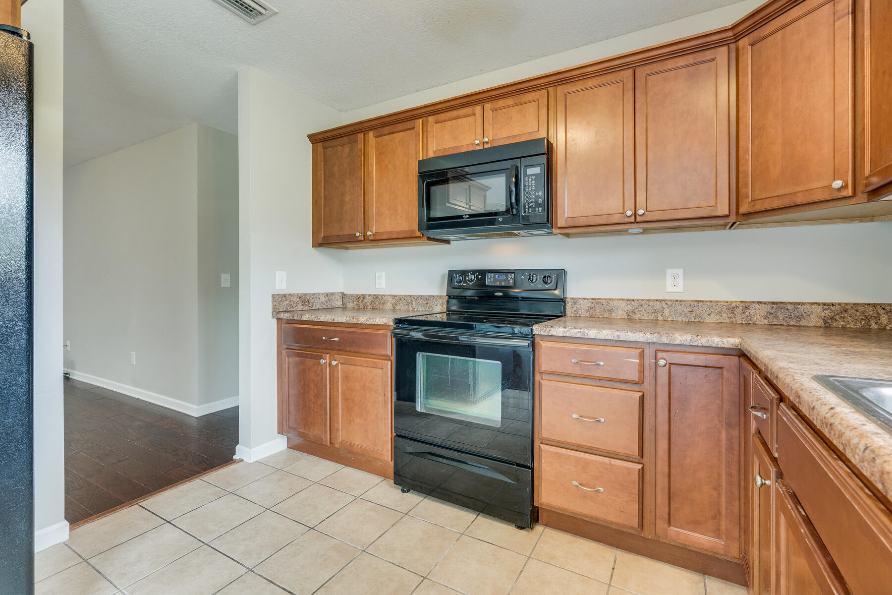 390 Poplar Ridge Road Piney Flats, TN 37686 - Photo 14 of 34 012