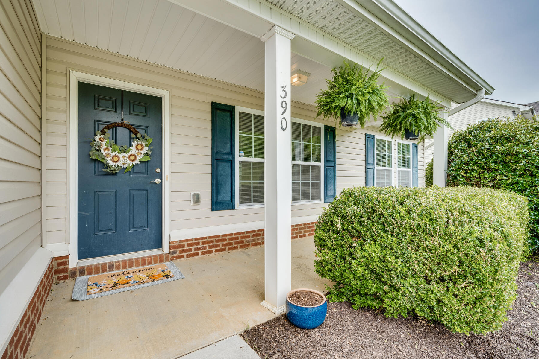 390 Poplar Ridge Road Piney Flats, TN 37686 - Photo 4 of 34 004