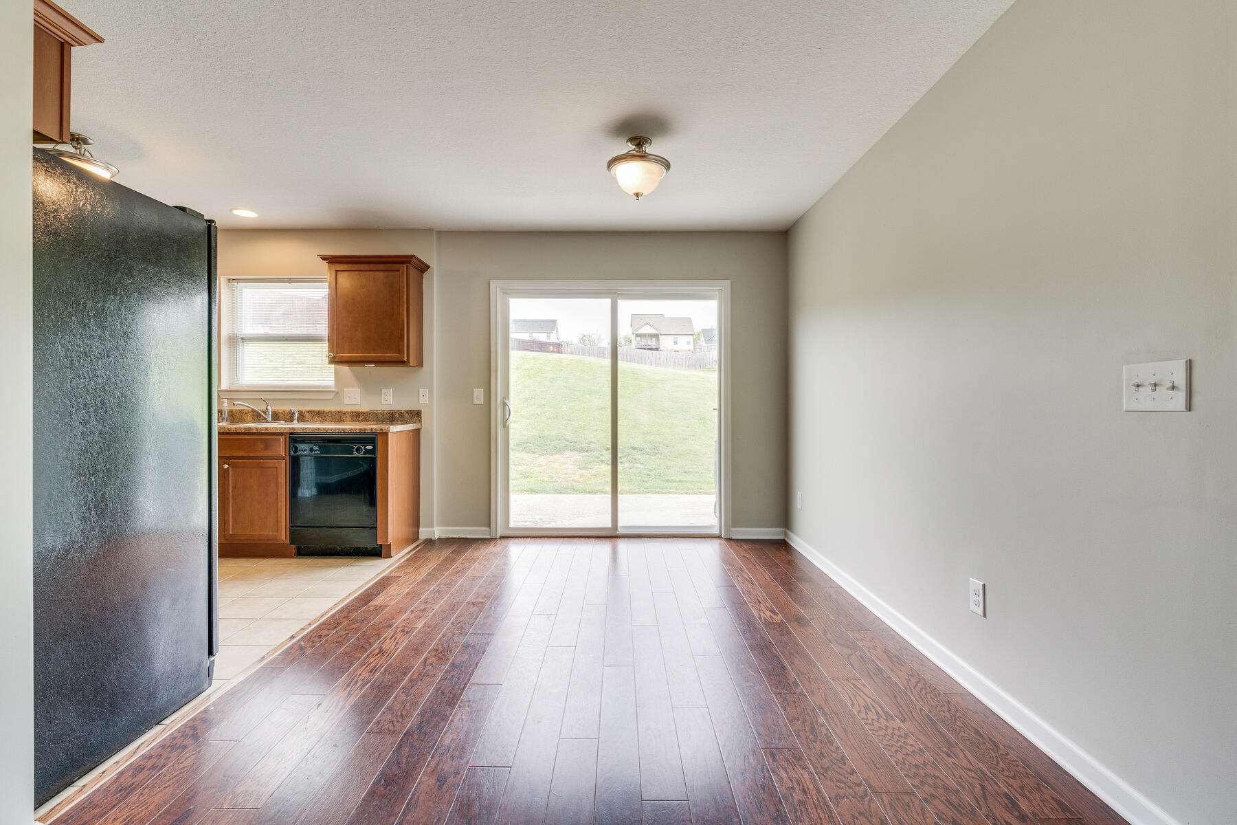 390 Poplar Ridge Road Piney Flats, TN 37686 - Photo 8 of 34 008