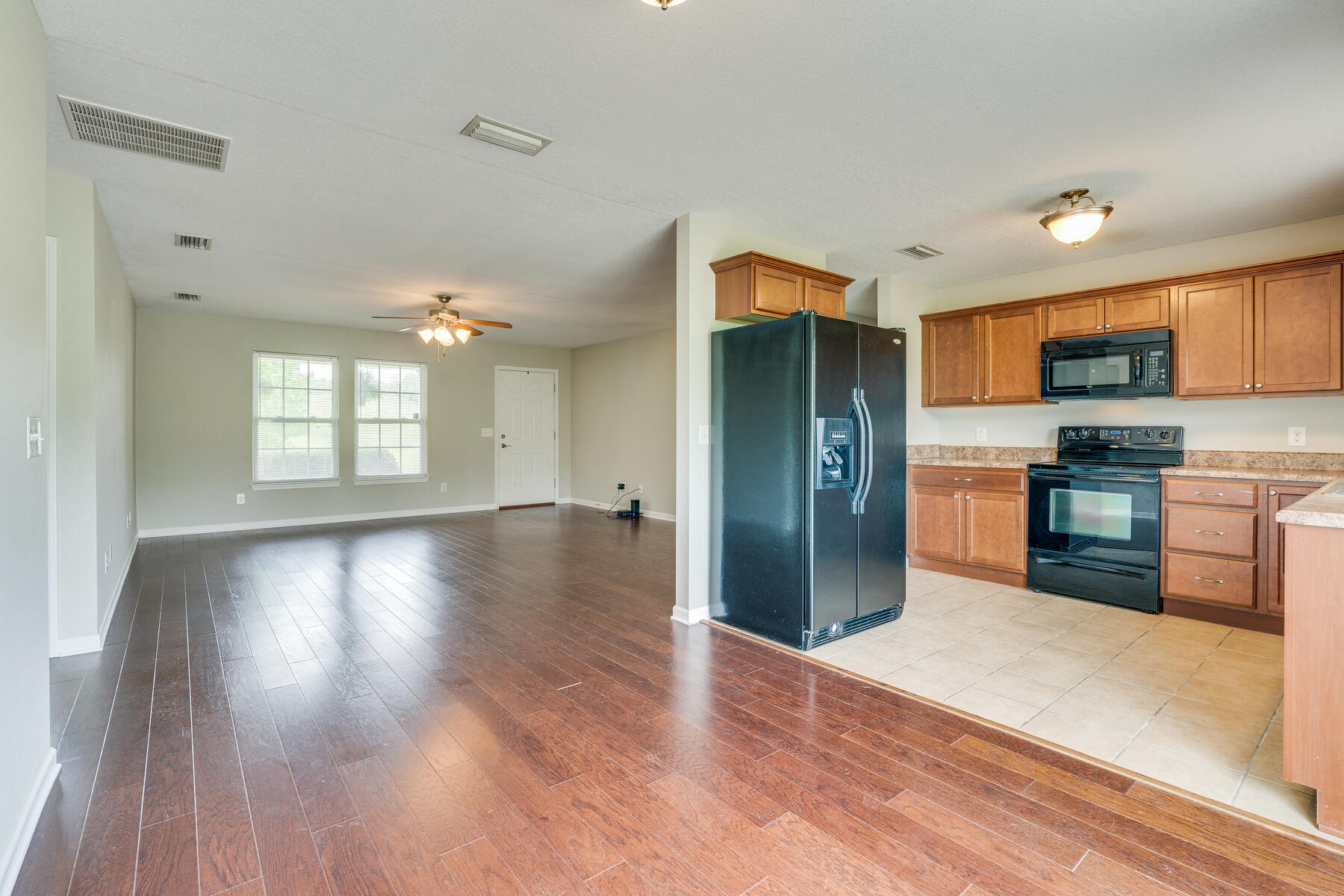 390 Poplar Ridge Road Piney Flats, TN 37686 - Photo 10 of 34 009
