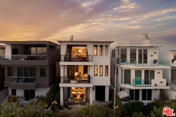 $8,500,000 | 461 26th Street, Manhattan Beach, CA 90266