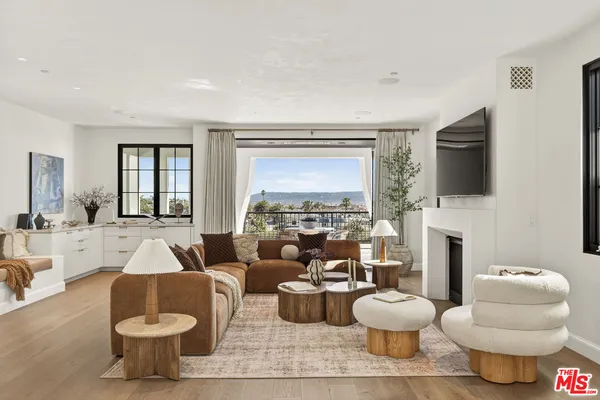 $8,500,000 | 461 26th Street, Manhattan Beach, CA 90266