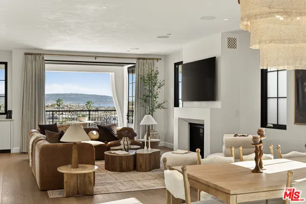 $8,500,000 | 461 26th Street, Manhattan Beach, CA 90266