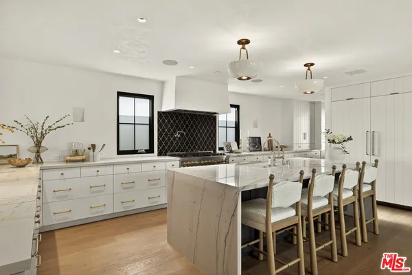 $8,500,000 | 461 26th Street, Manhattan Beach, CA 90266