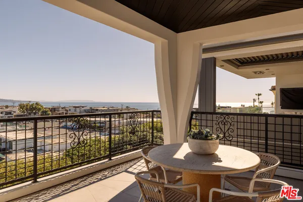 $8,500,000 | 461 26th Street, Manhattan Beach, CA 90266