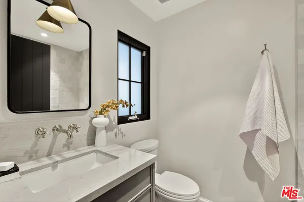 $8,500,000 | 461 26th Street, Manhattan Beach, CA 90266