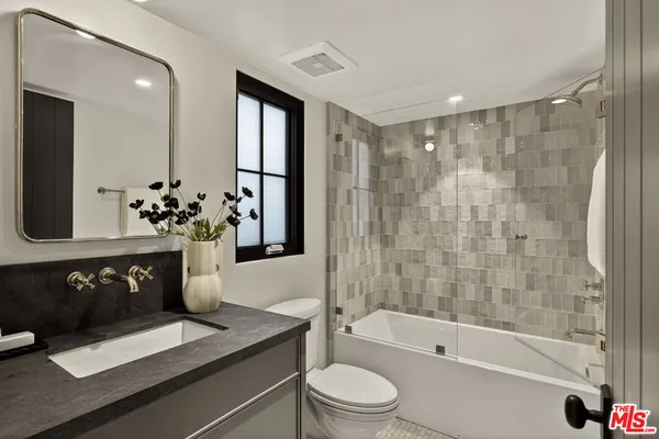 $8,500,000 | 461 26th Street, Manhattan Beach, CA 90266