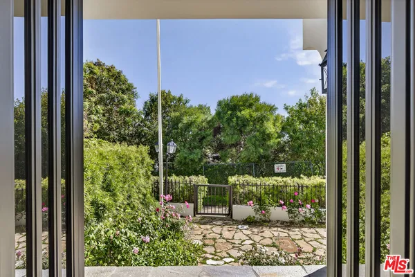 $8,500,000 | 461 26th Street, Manhattan Beach, CA 90266