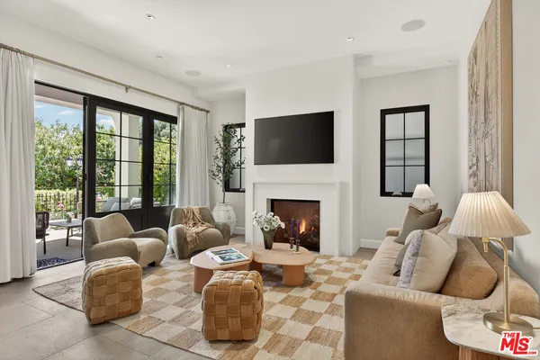 $8,500,000 | 461 26th Street, Manhattan Beach, CA 90266